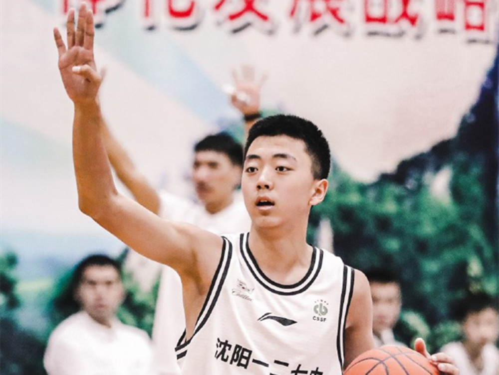  兰斯铁卫补时绝杀对手终结连败颓势  