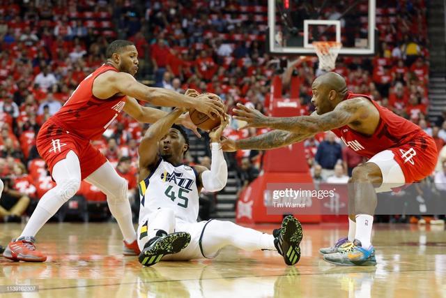  戈贝尔盖帽创新纪录，森林狼防守锁死马刺